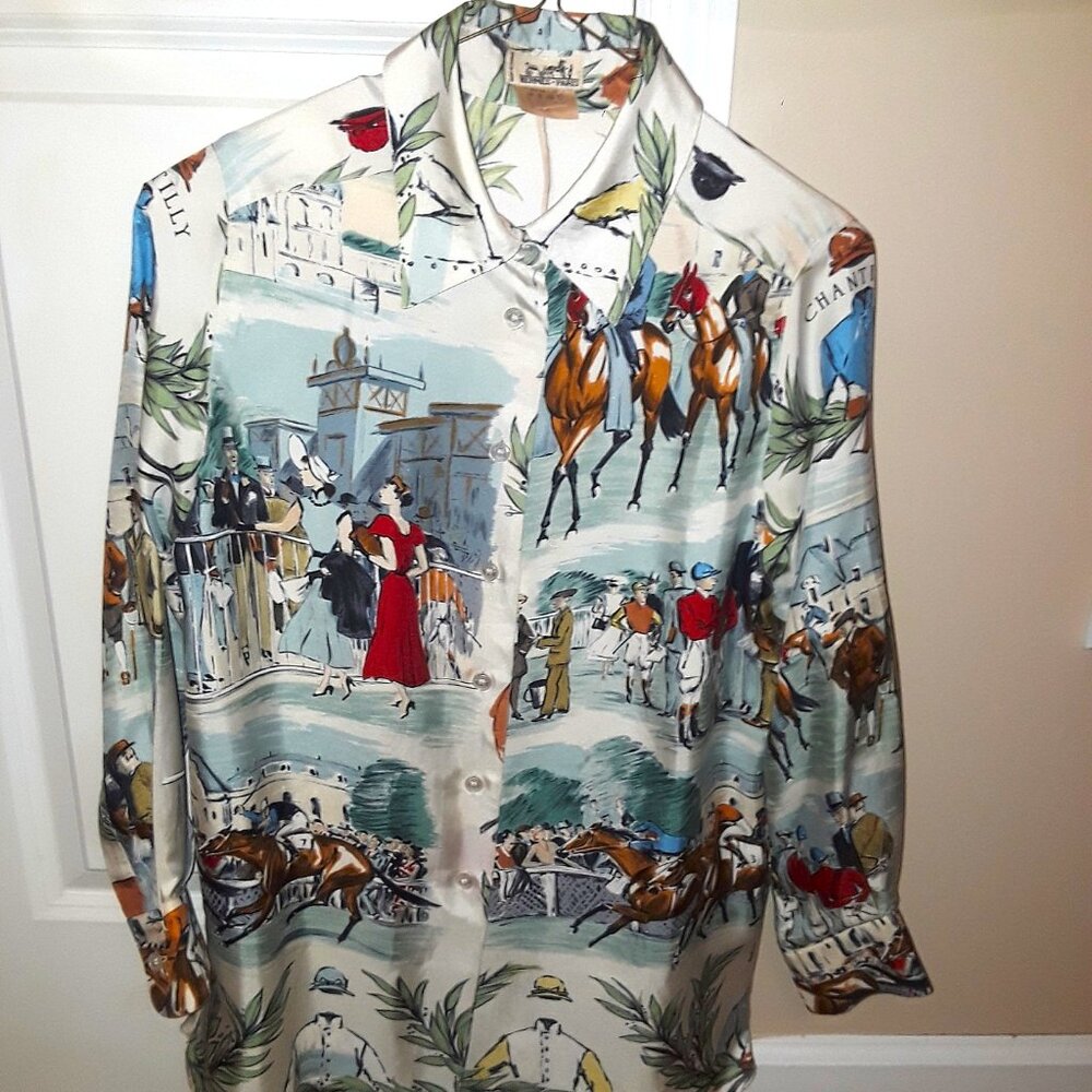 RARE Hermes "Chantilly" magnificent silk logo print blouse - Picture 12 of 12